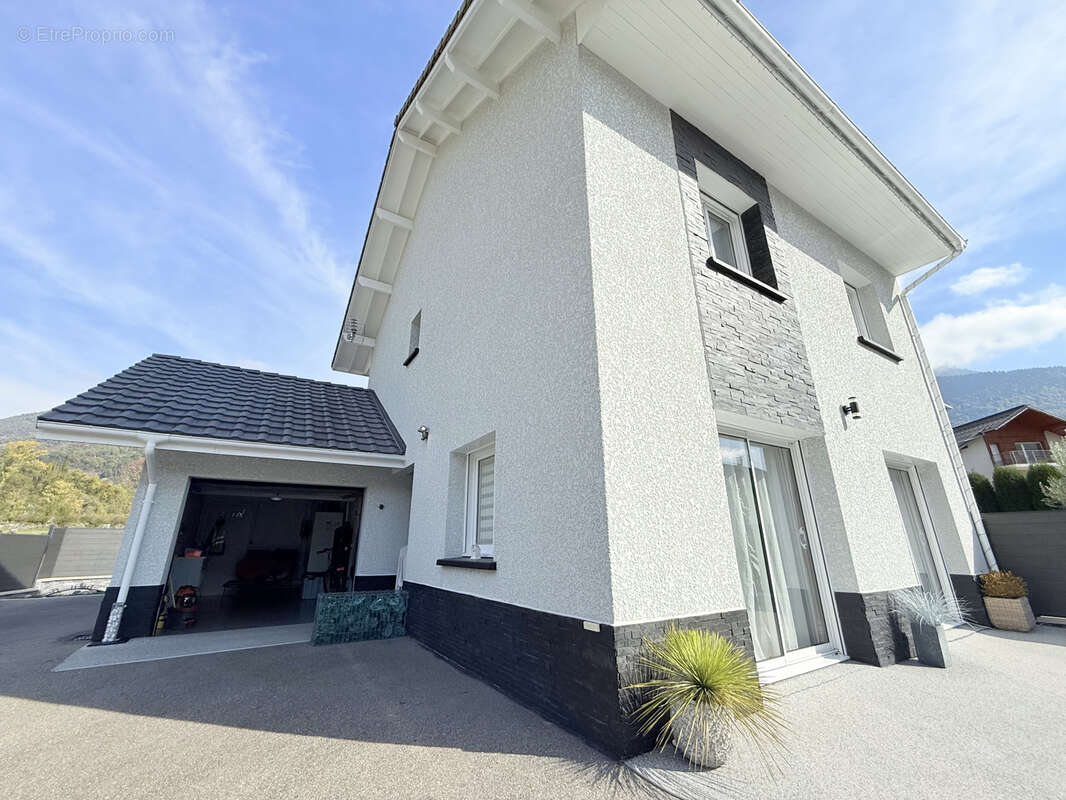 Maison à LA CHAMBRE