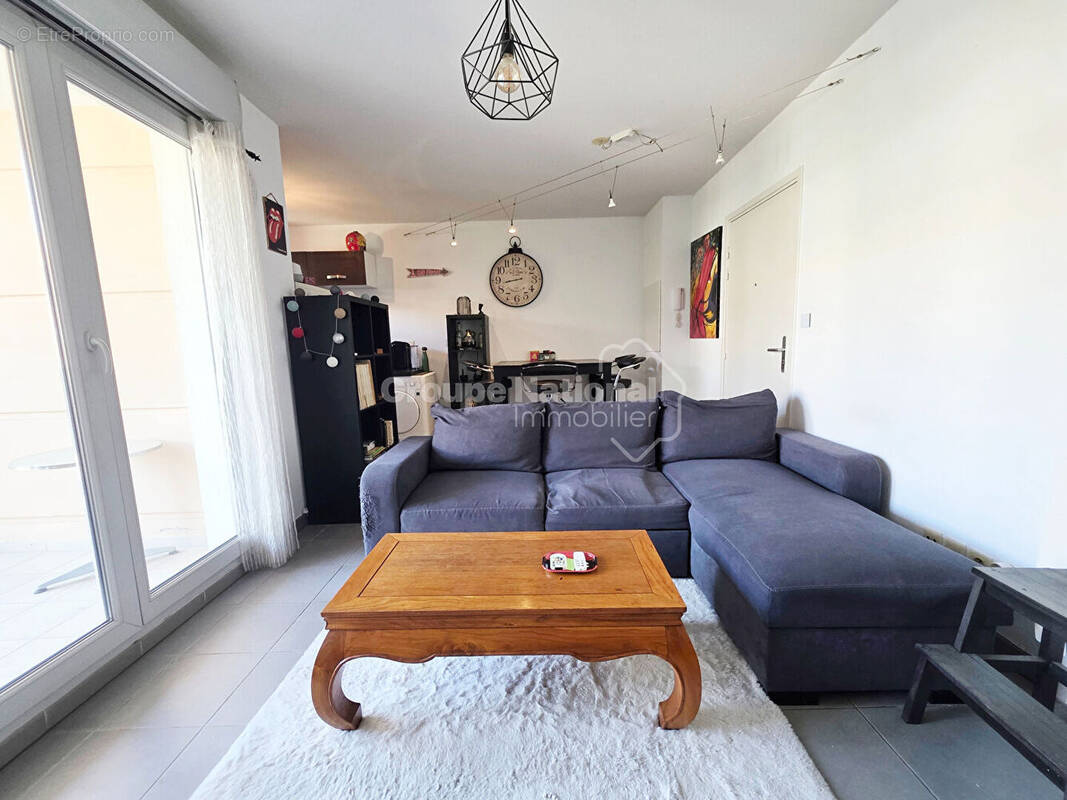 Appartement à SAINT-CHAMAS