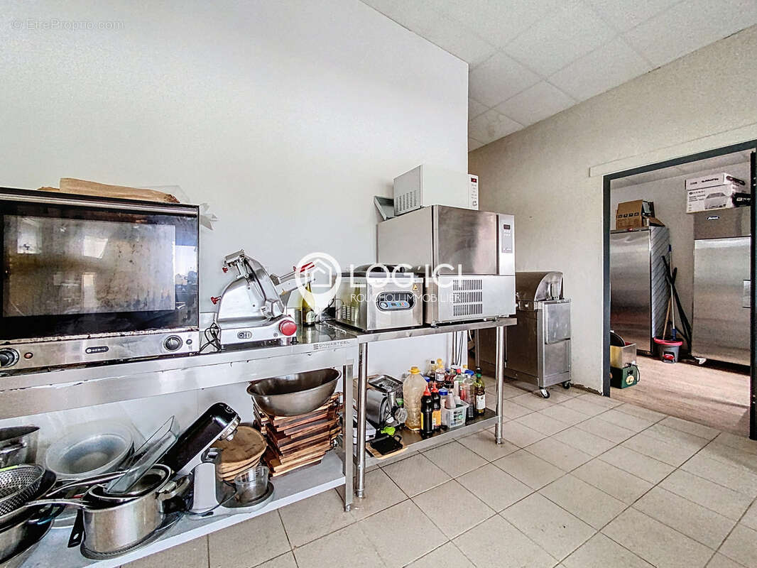 Commerce à AIRE-SUR-L'ADOUR