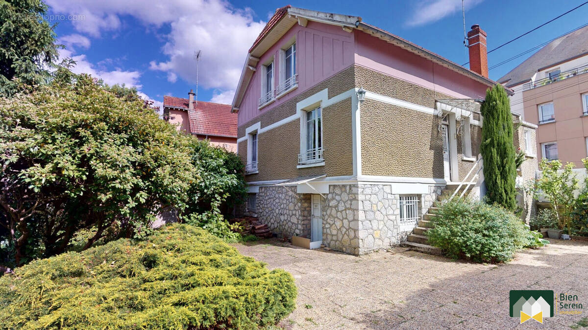 Maison à CHARTRES