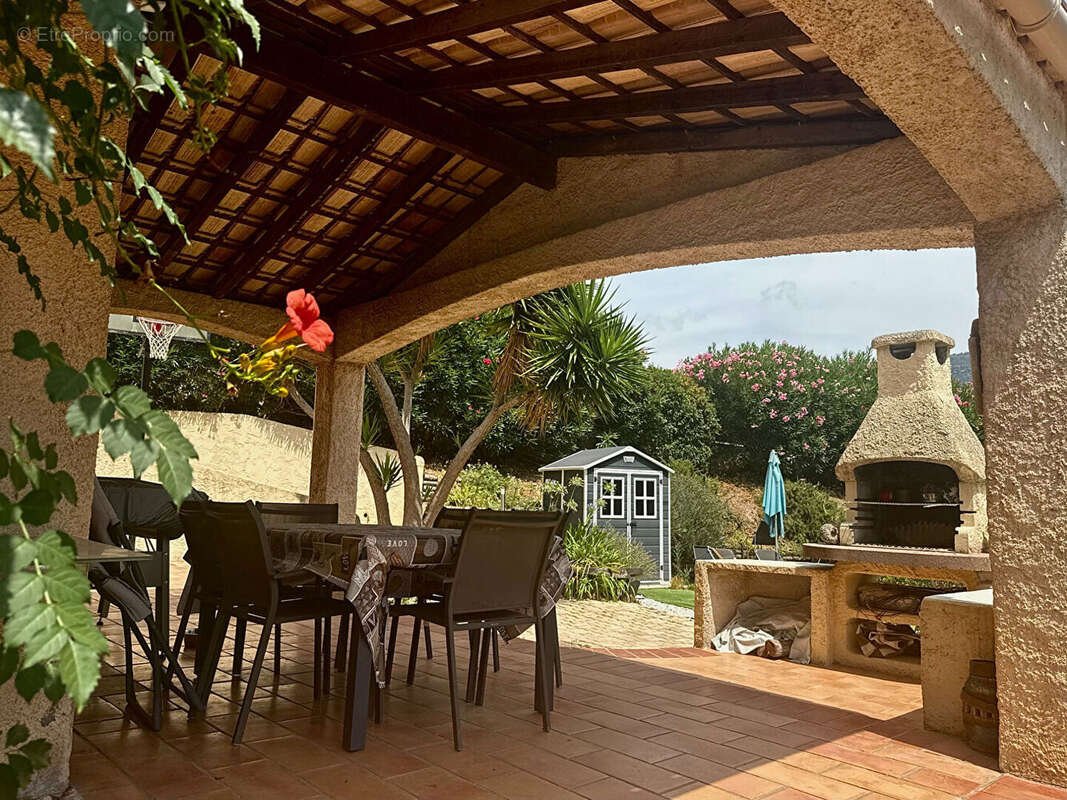 Maison Carros 4 pièce(s) ,sur terrain de 1300m2 - photo 3