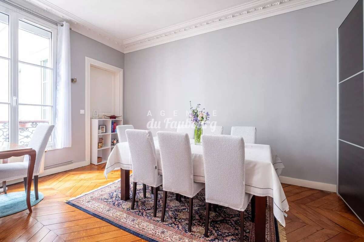 Appartement à PARIS-10E