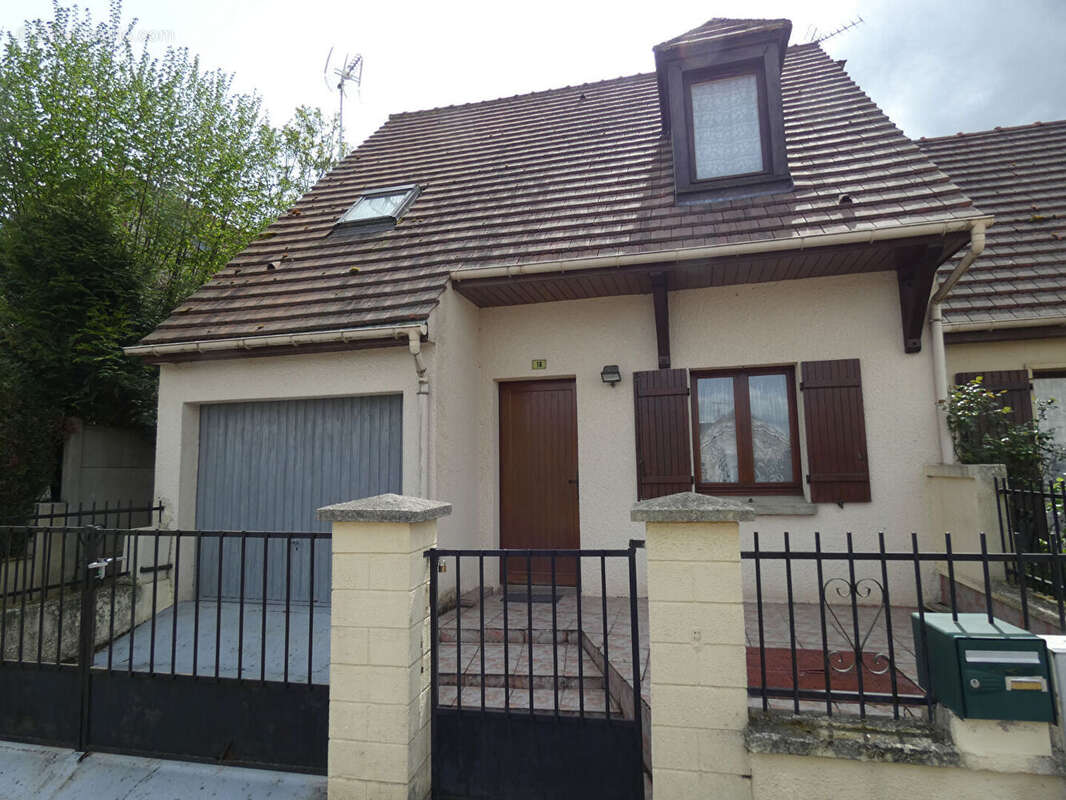 Maison à CREPY-EN-VALOIS