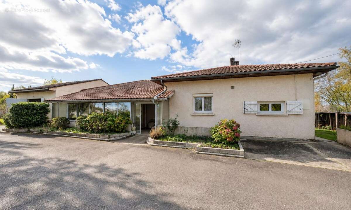 Maison à SAINT-ANDRE-DE-CUBZAC