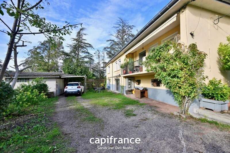 Maison à TASSIN-LA-DEMI-LUNE