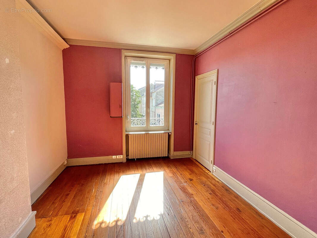 Appartement à BOURGOIN-JALLIEU