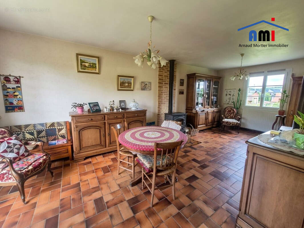 Maison à LA MADELEINE-BOUVET