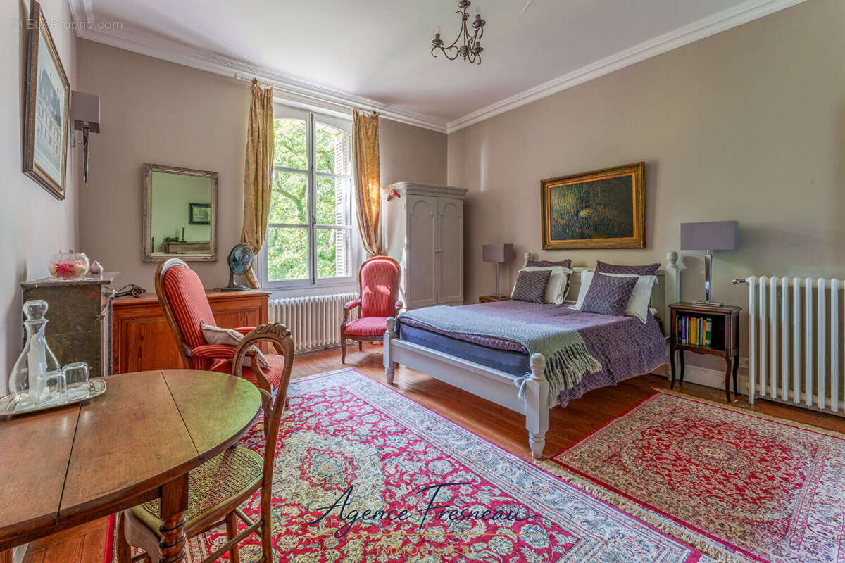 Manoir  - 7 chambres - 350 m2 - Vue panoramique sur la Loire - photo 13