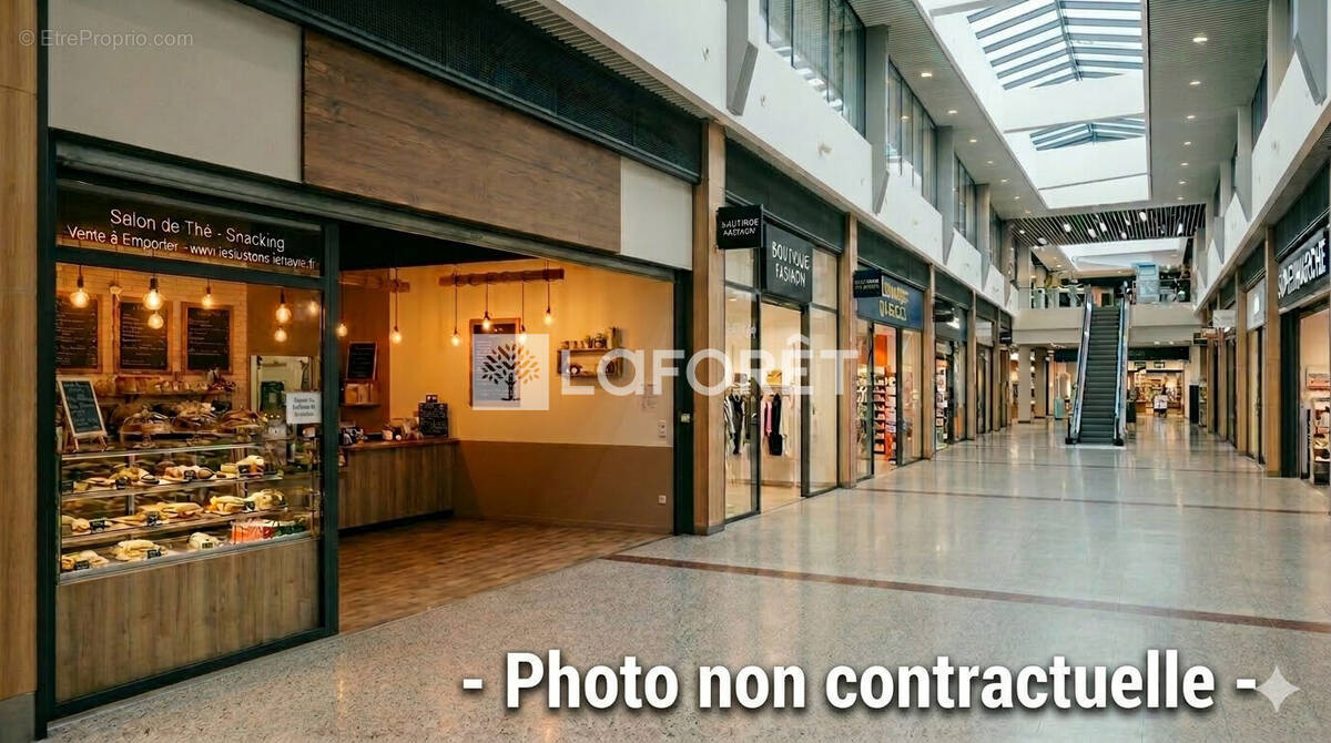Commerce à GONFREVILLE-L'ORCHER