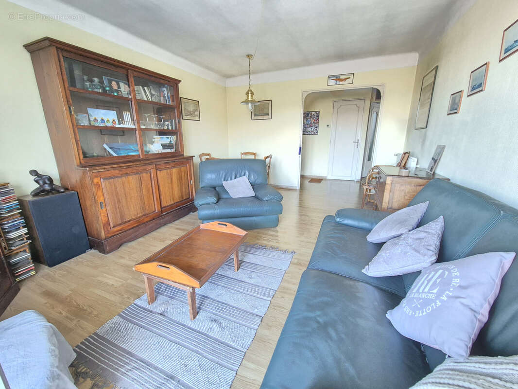 Appartement à HYERES