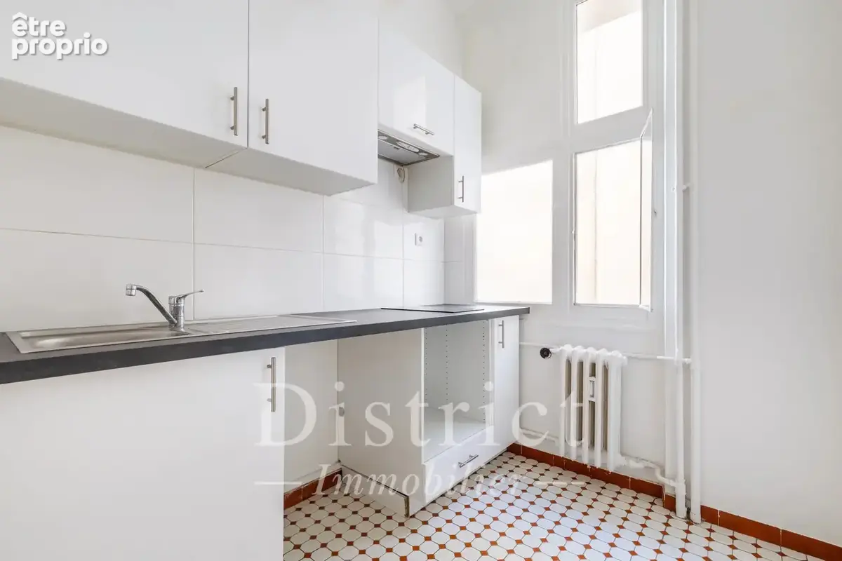 Quartier Foch - Studio de 36m²  Etage élevé. Exclusivité ! - photo 4