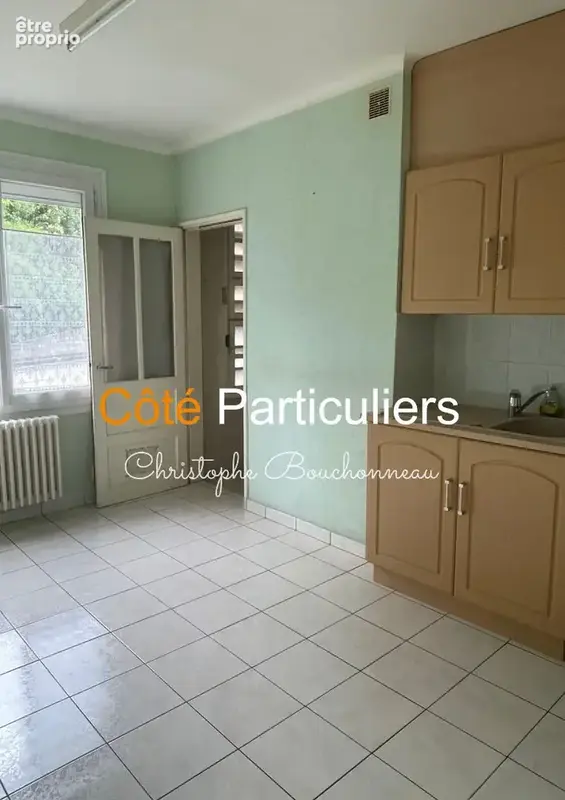 Appartement coeur de ville avec balcon et cave - photo 5