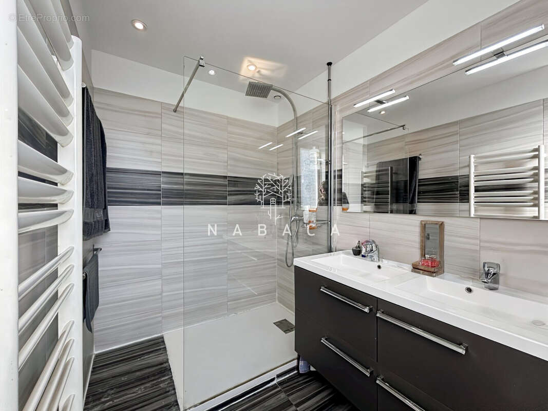 Maison à PEYMEINADE