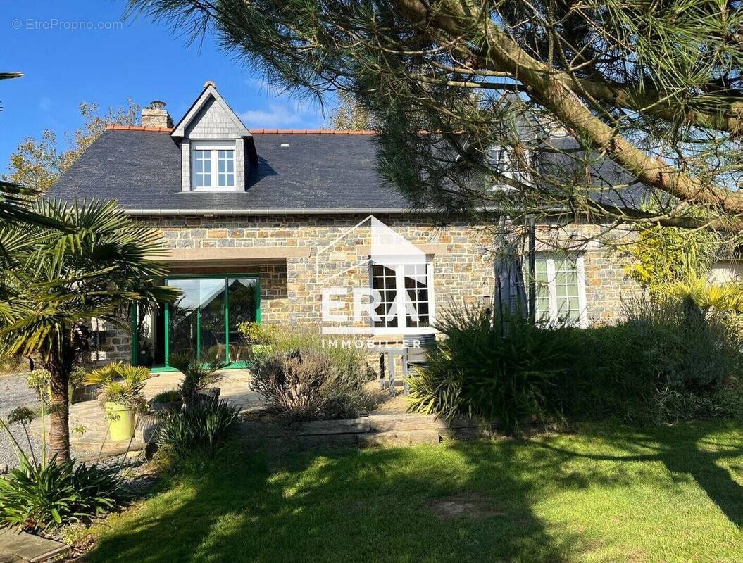 Maison à MECE