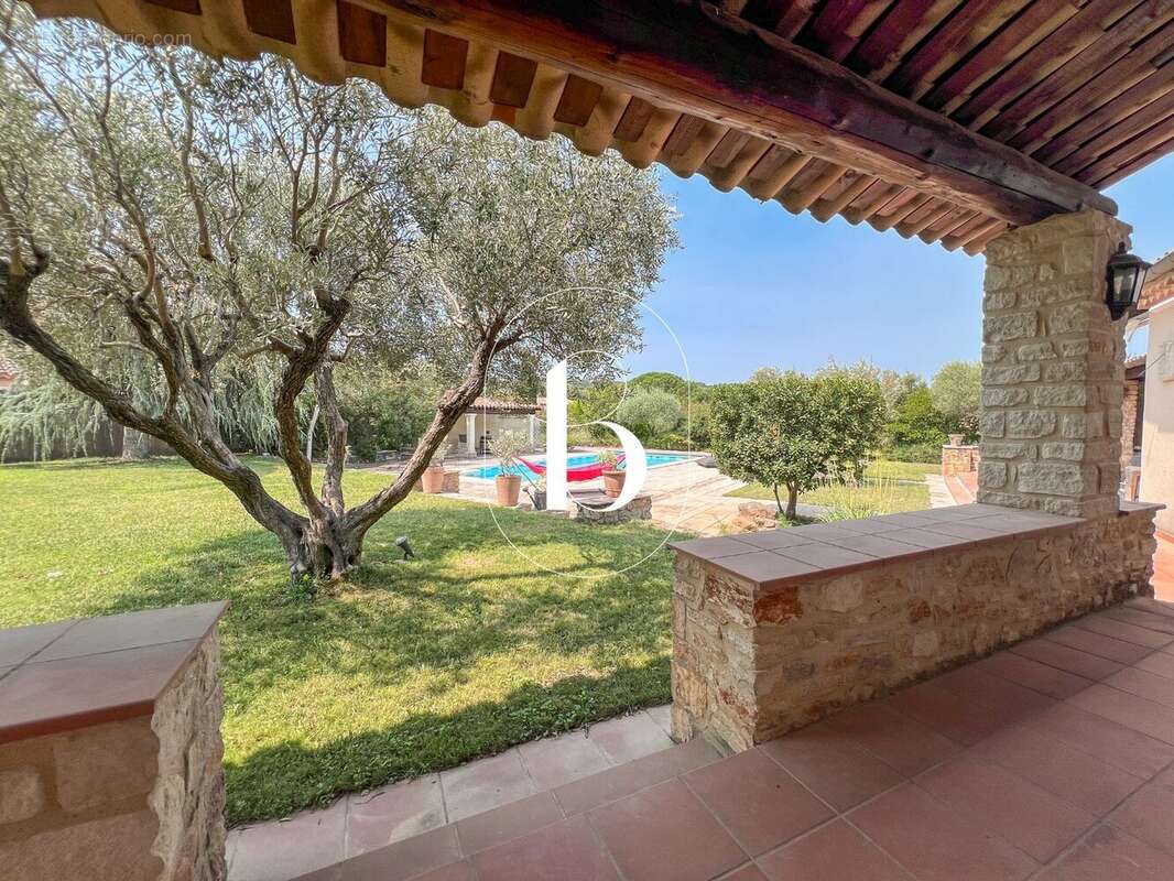 Maison 180 m² à Sabran  - photo 4