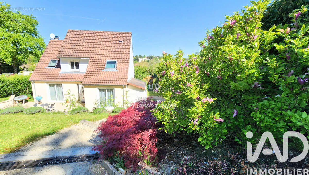 Photo 2 - Maison à SAINT-ARNOULT-EN-YVELINES