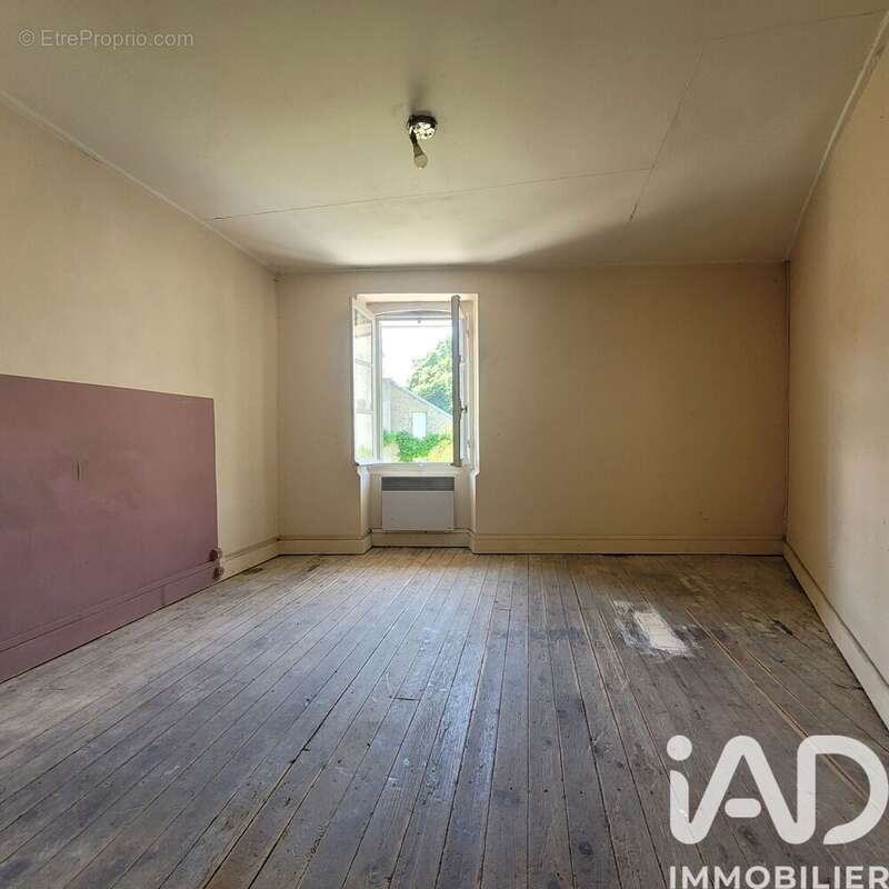 Photo 8 - Maison à BERSAC-SUR-RIVALIER