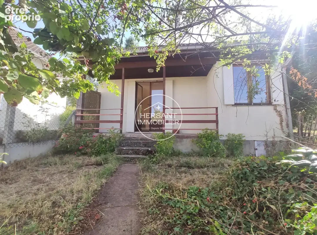 Maison à SAINT-PRYVE-SAINT-MESMIN