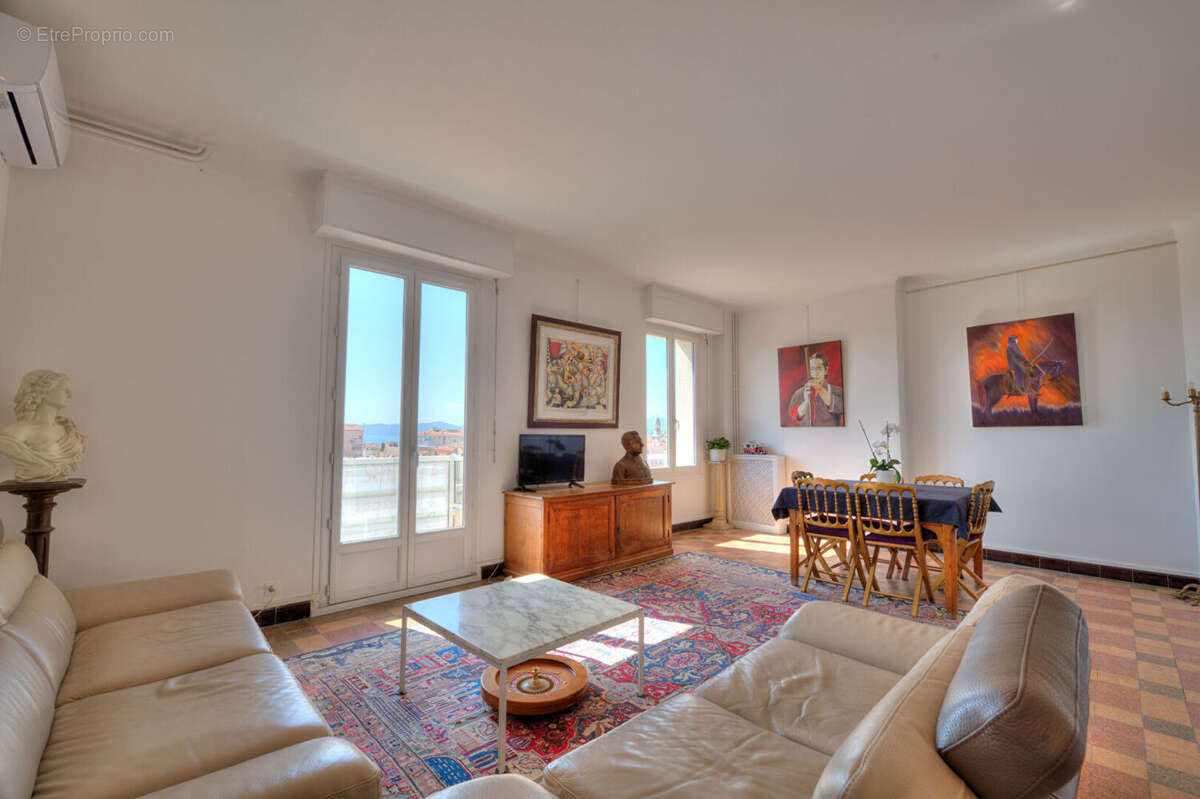 Appartement 108m² saint raphael centre ville - photo 2