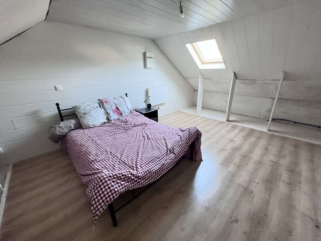 Chambre 2 - Maison à BORT-LES-ORGUES