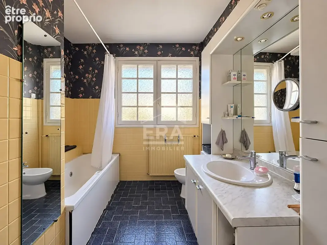 Belle villa de caractere - plain pied - secteur calme - 3 chambres - photo 13