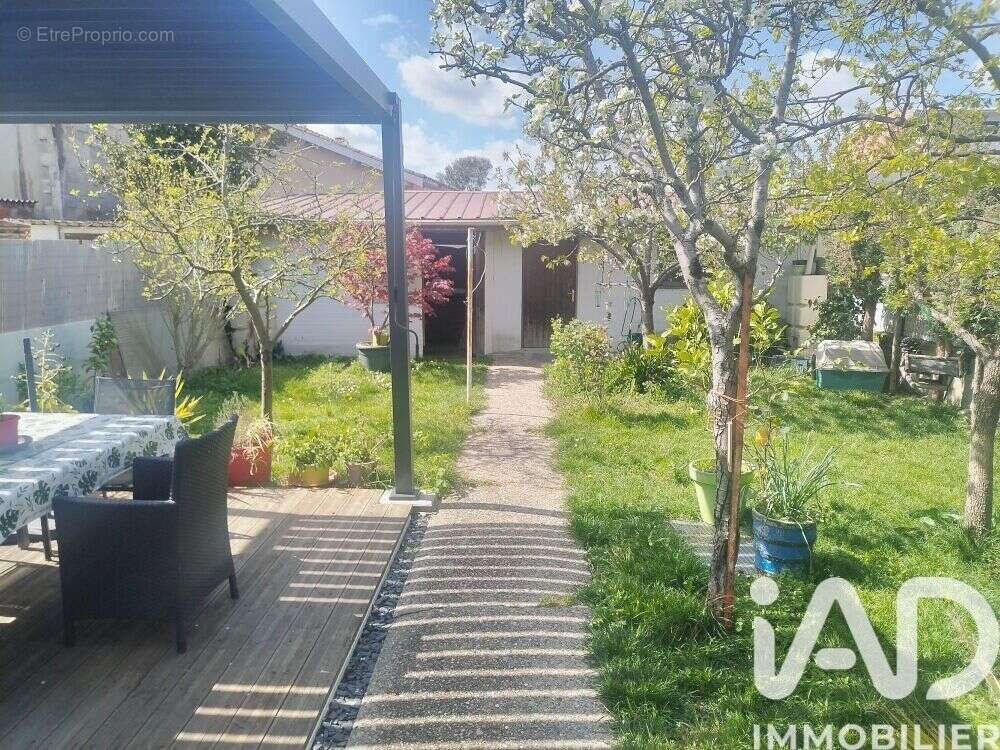 Photo 2 - Maison à CENON