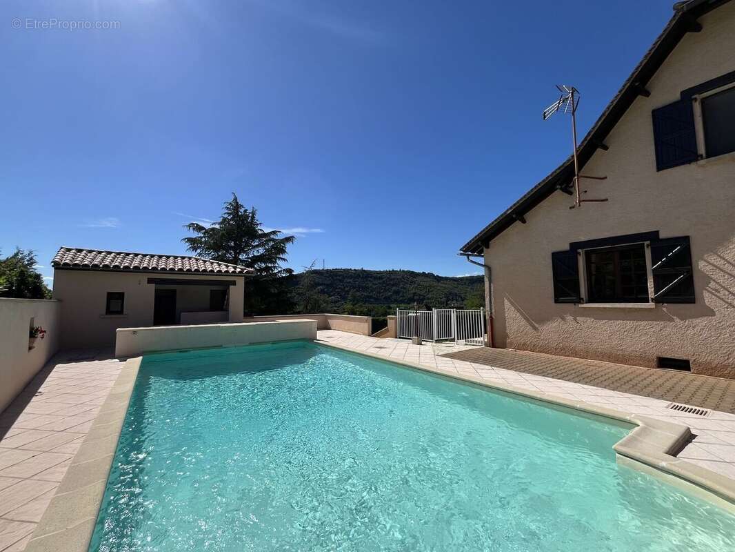 Piscine - Maison à CAJARC
