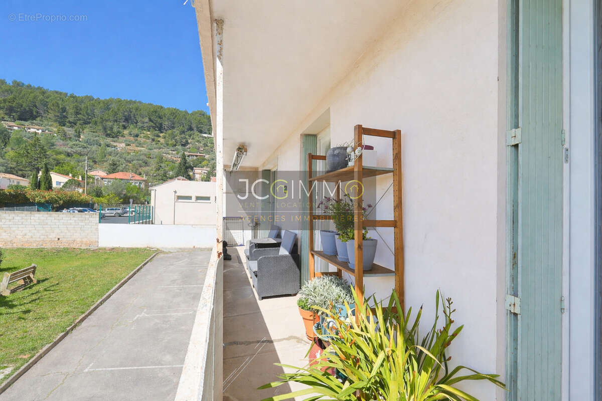 Appartement à CUERS