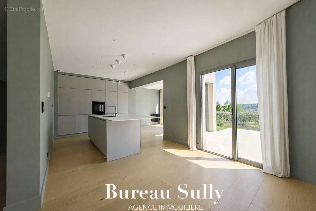 Maison à POLEYMIEUX-AU-MONT-D'OR