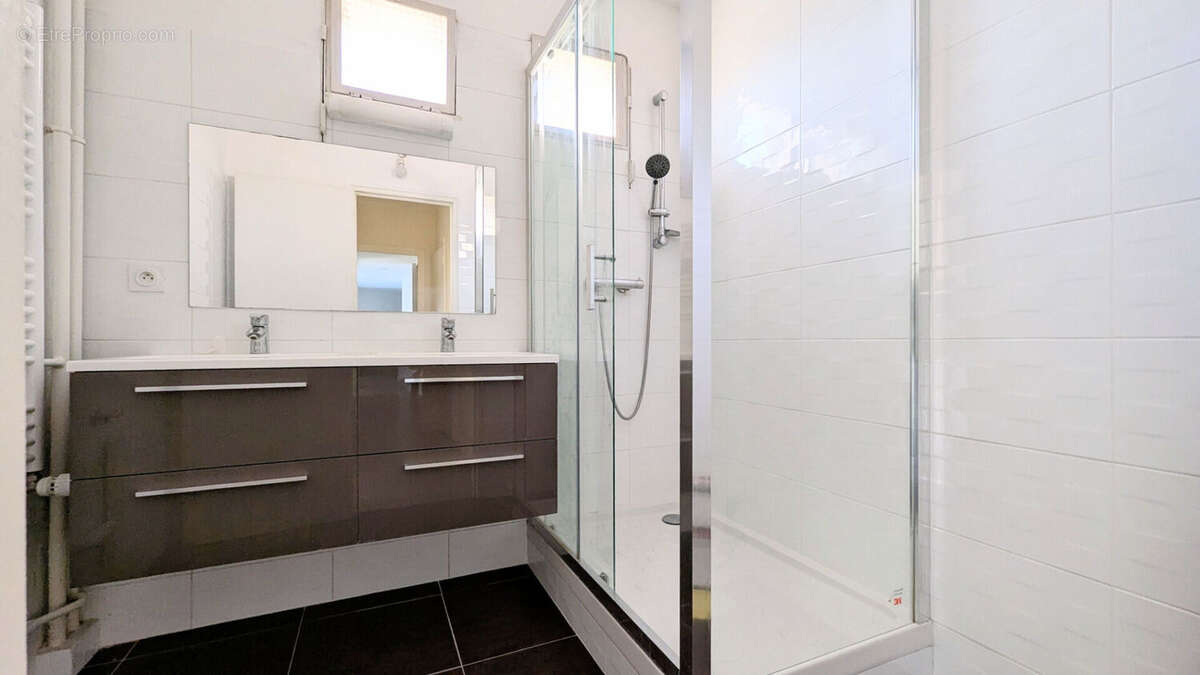 Appartement à SAINT-DENIS