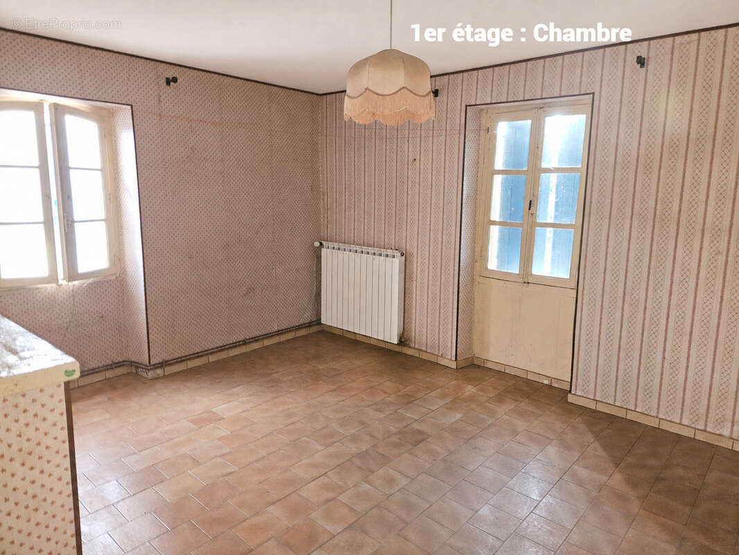 Boucoiran-et-nozieres - maison séparée en deux logements  - garage - photo 6