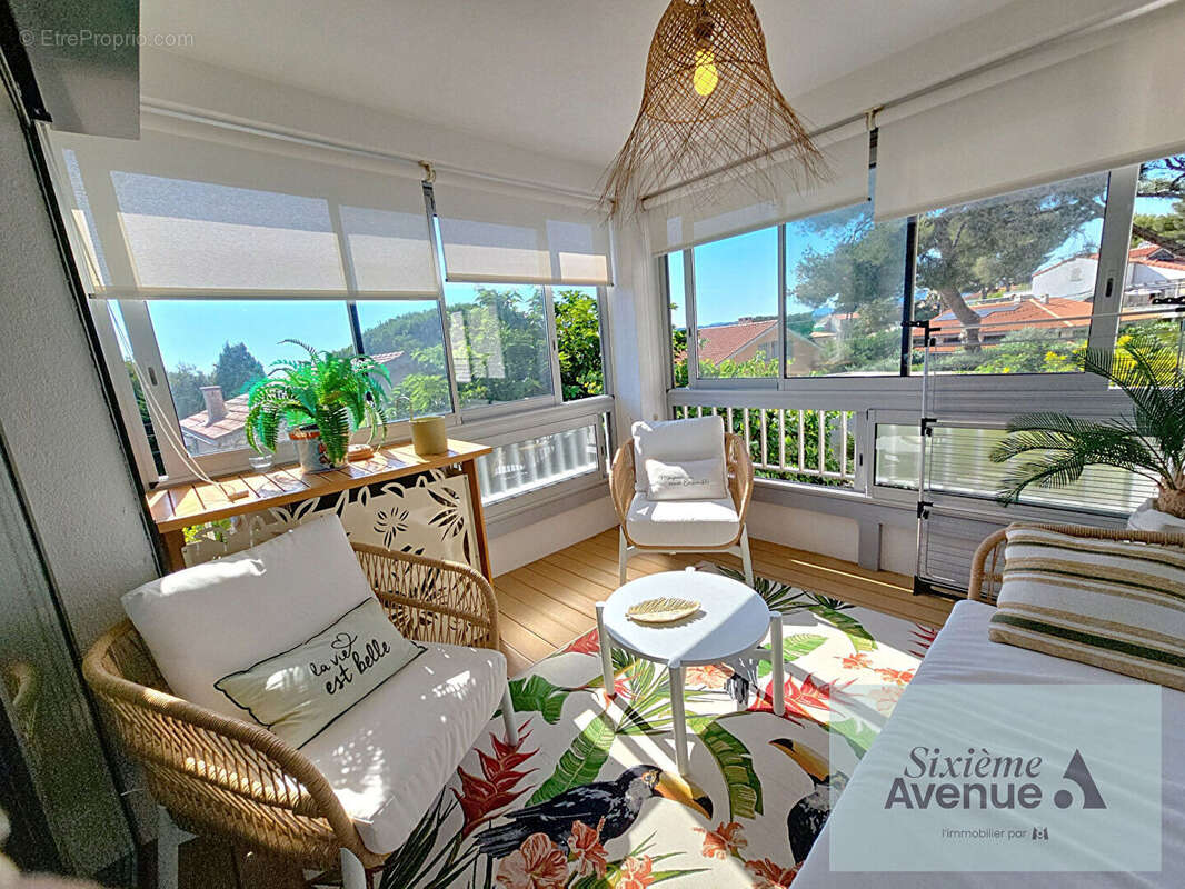 Appartement à SIX-FOURS-LES-PLAGES