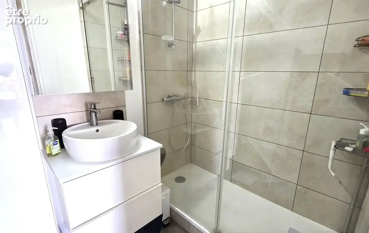Exclusivité Les Blanches : F4 plein Sud avec balcon, parking & cave - photo 6