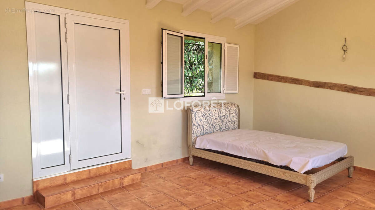 Maison à MONTFERRER