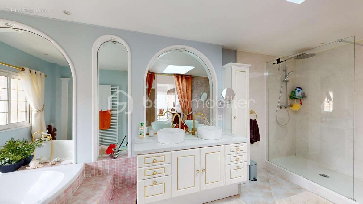 Maison familiale avec piscine - photo 24