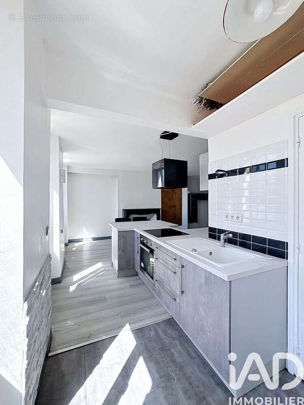 Photo 3 - Appartement à BRIE-COMTE-ROBERT