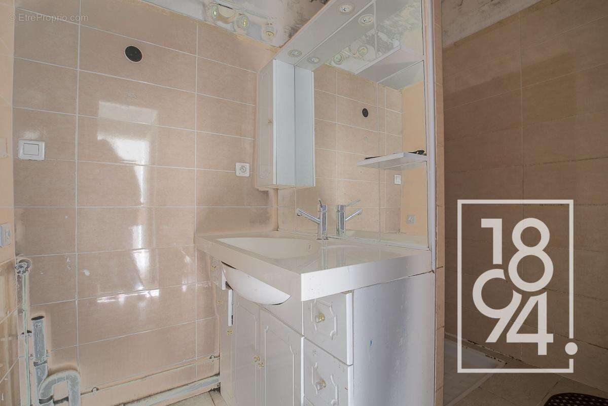Appartement à MARSEILLE-11E