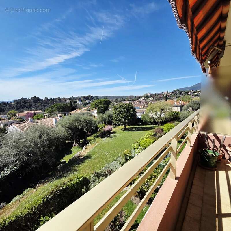 Appartement à VENCE