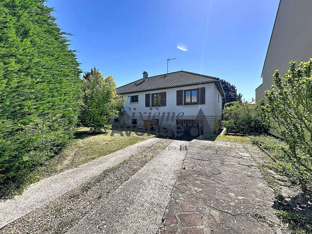 Maison 5 pièces 100 m² sur 719 m² de terrain - sans vis-à-vis - photo 4
