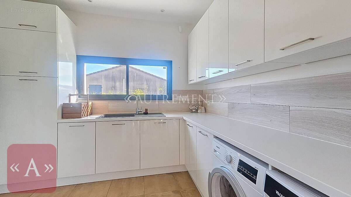 Maison à SAINT-SULPICE