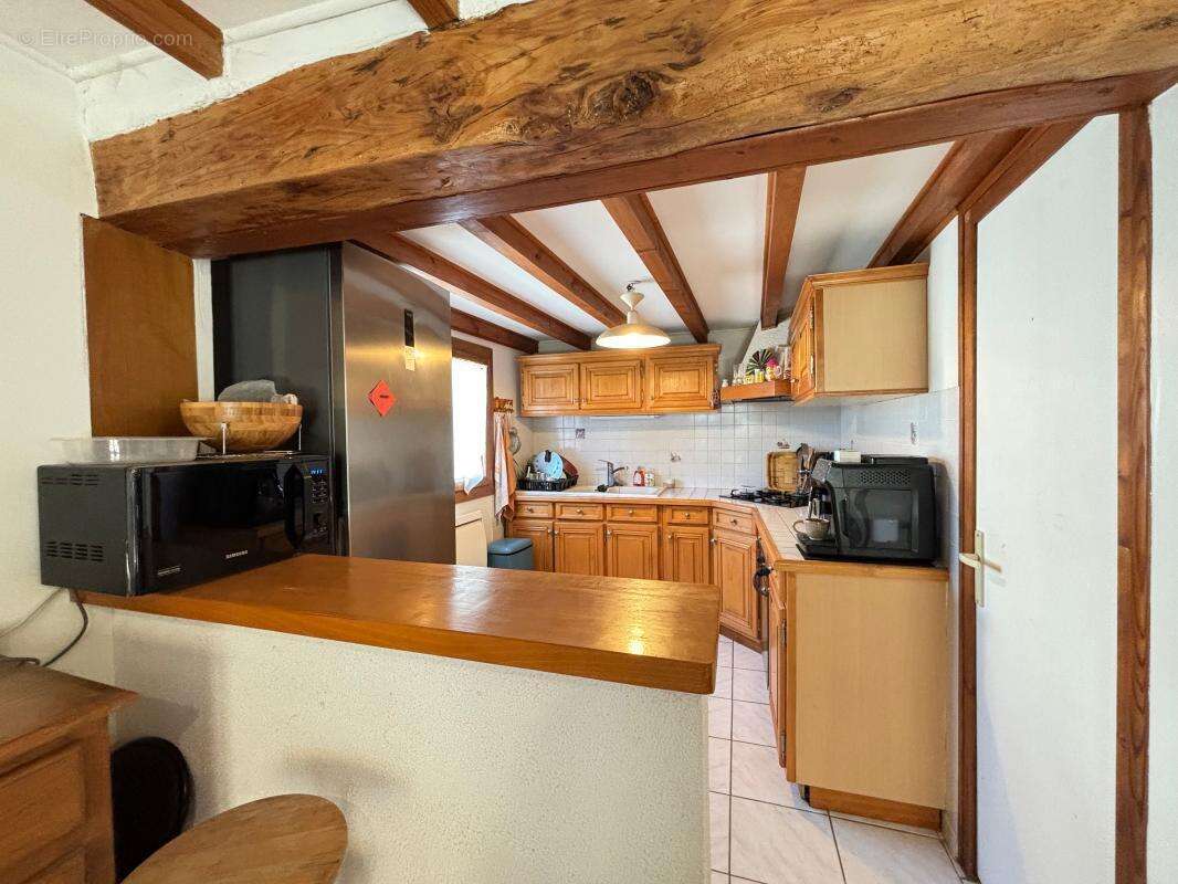 Maison à ENTRE-DEUX-GUIERS