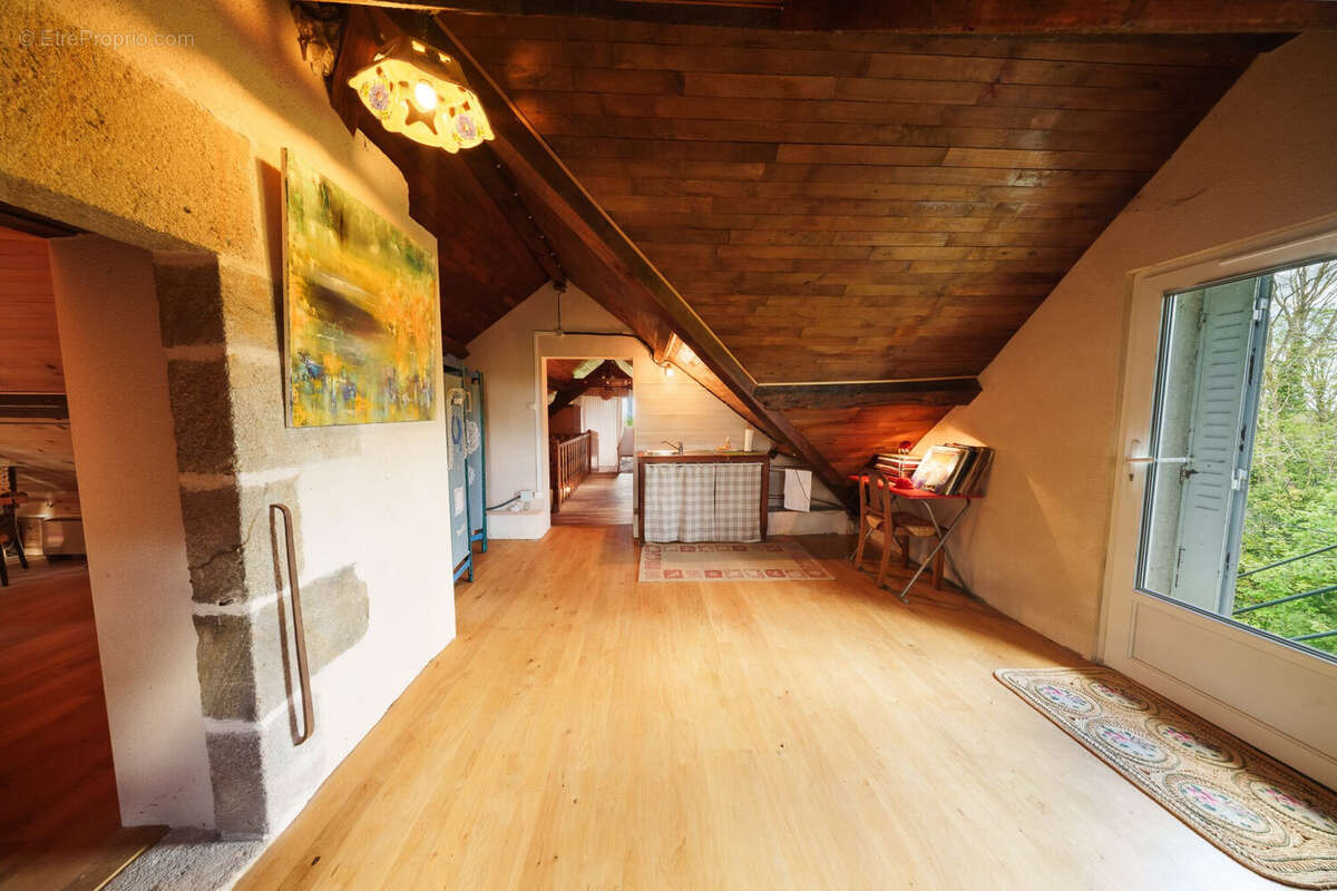 Maison 4 pièces 160 m² à vendre à Tronget (03240) - photo 7