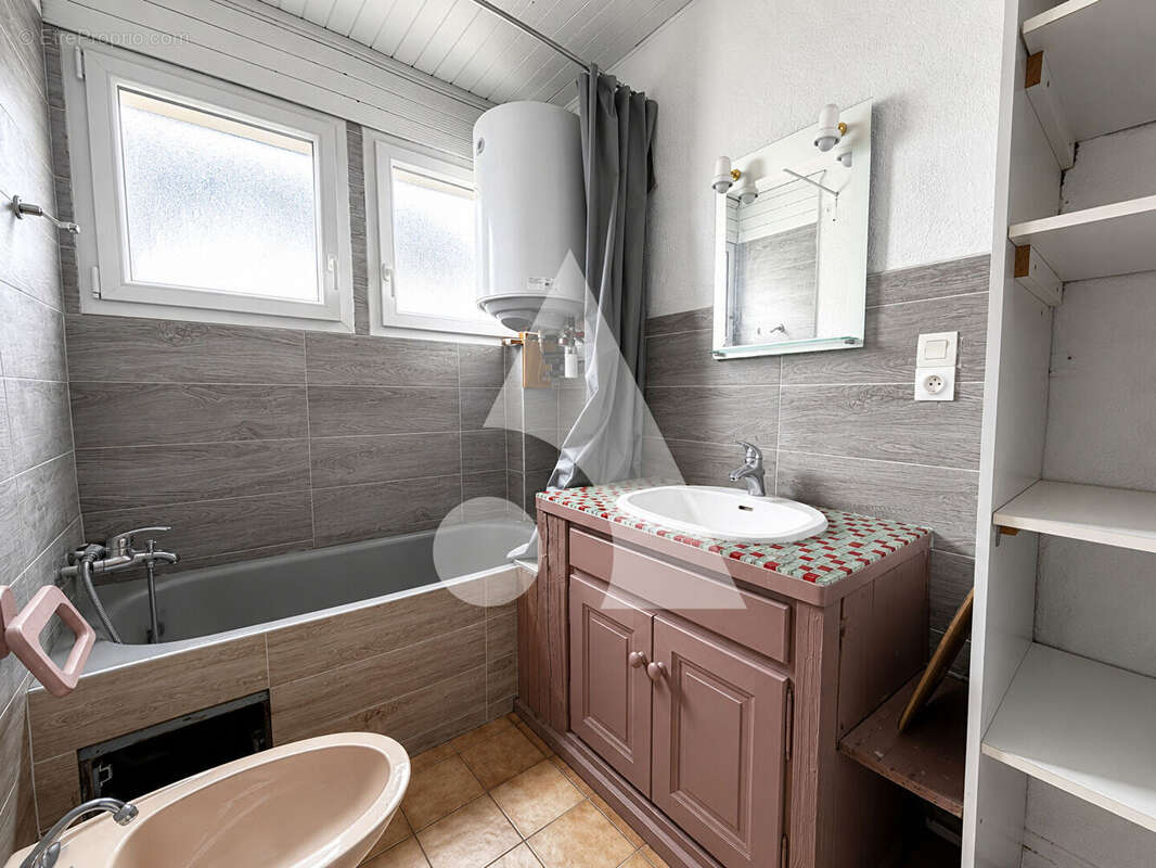 Appartement à GRESY-SUR-AIX
