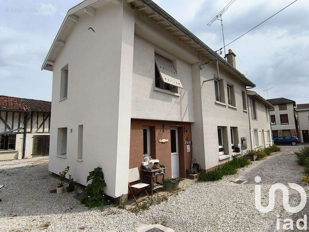 Maison 190 m² à Chavanges  - photo 3