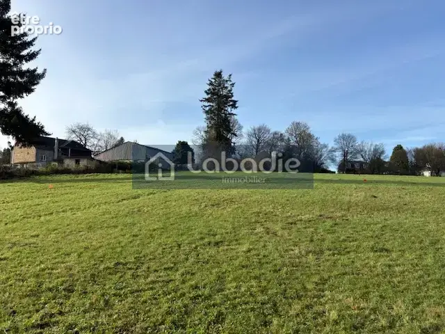 Terrain à VIRE