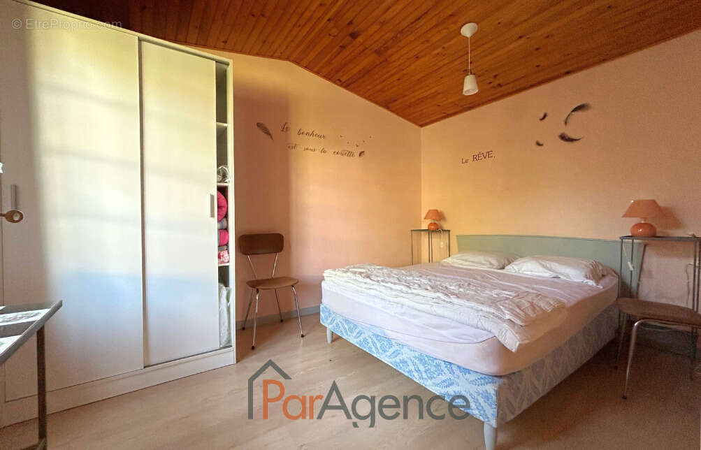 Maison à SAINT-JUST-LUZAC