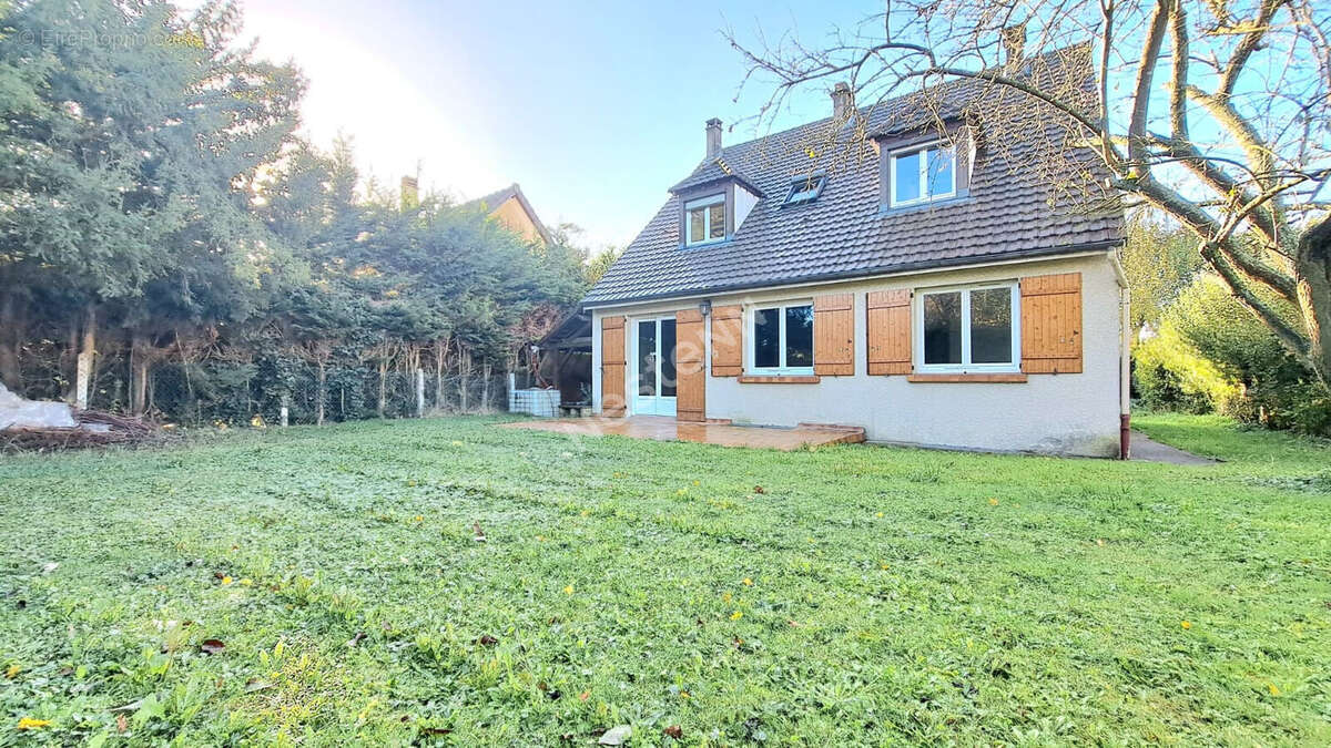 Maison à MAREIL-EN-FRANCE