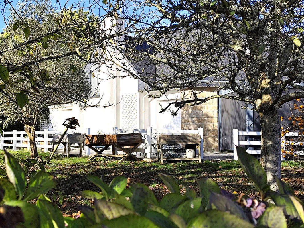 Maison à COMBRIT