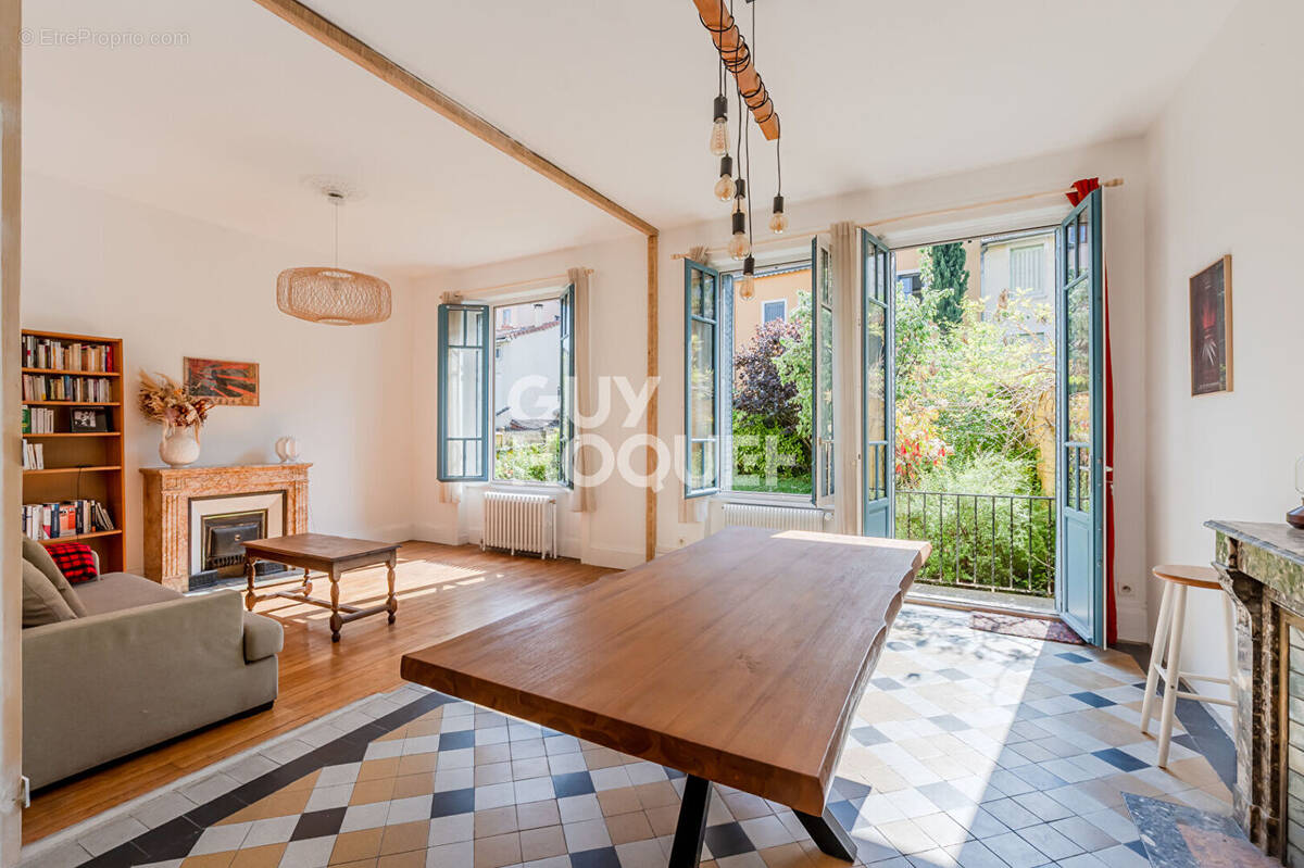 Maison à LYON-4E