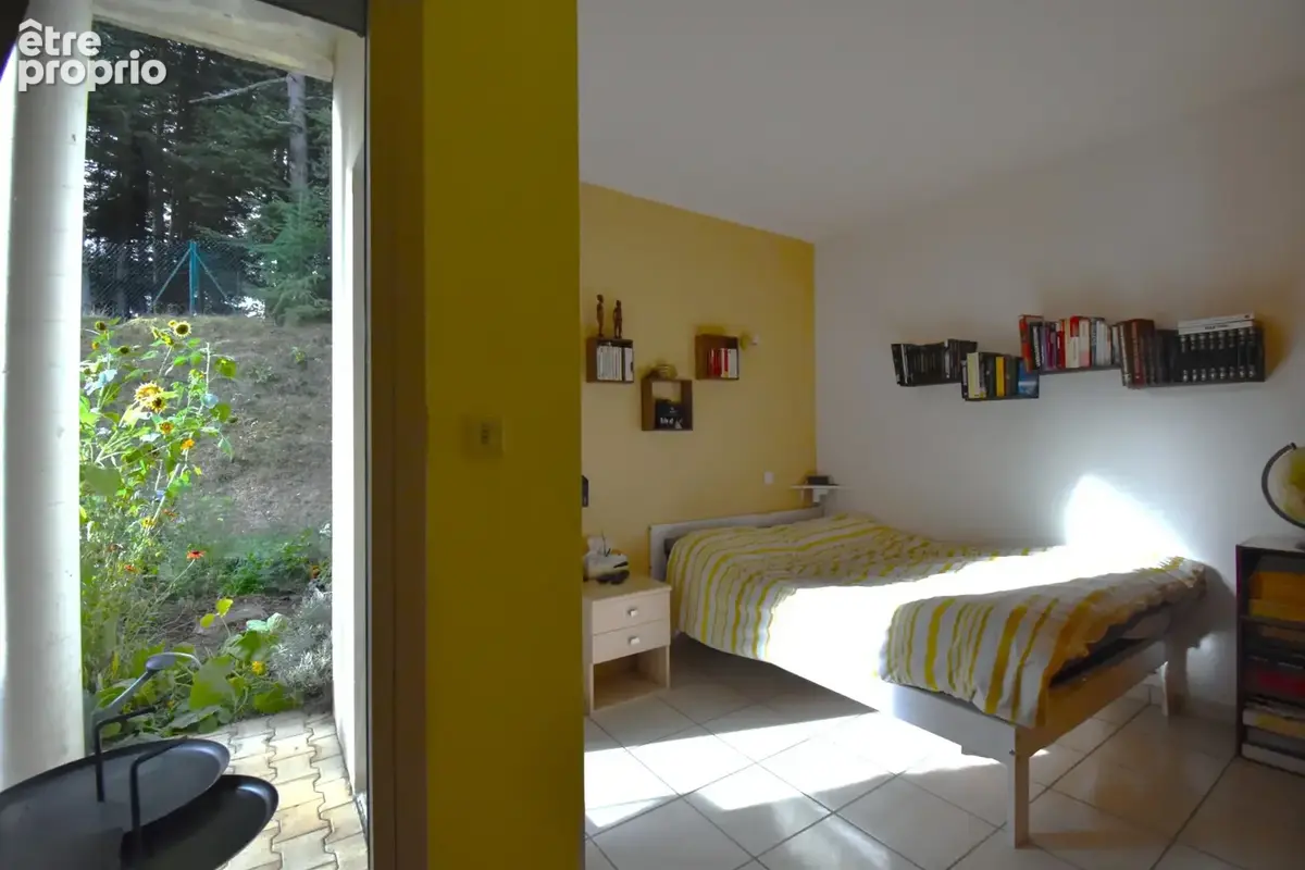 Appartement plain-pied avec extérieur LE CHAMBON SUR LIGNON (43) - photo 11